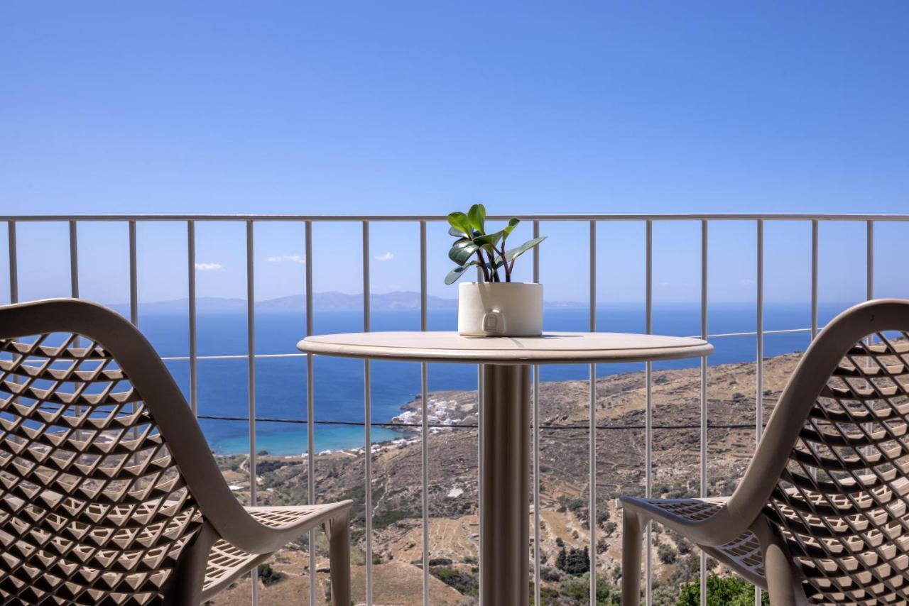 Living Theros Luxury Suites Kardhianí Habitación foto